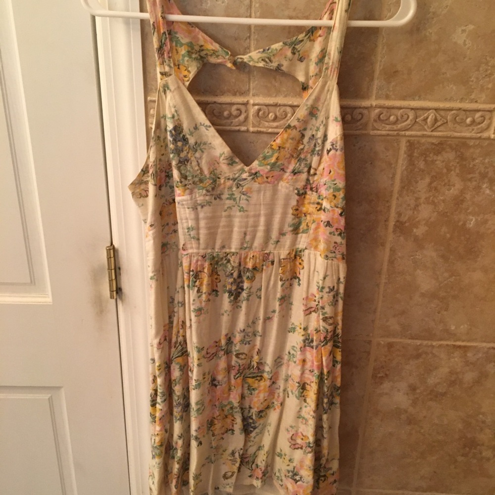 Billabong floral dress